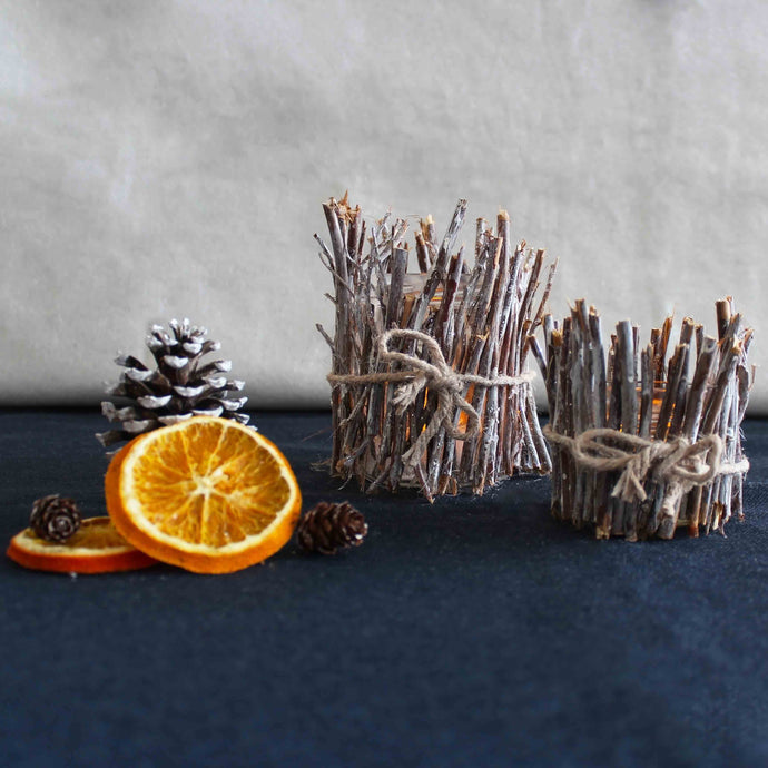 DIY Weihnachtsdekoration: Teelichthalter aus Holz