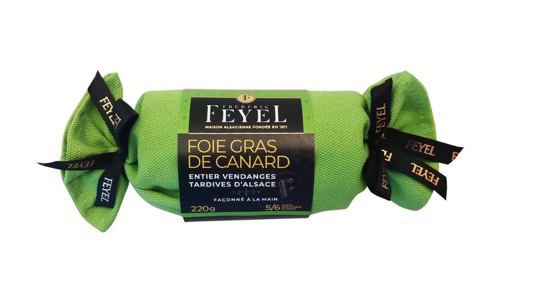 Ganze Entenstopfleber mit elsässischem Spätlesewein im Tuch